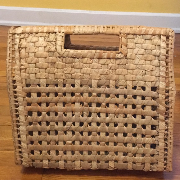 Handbags - Hand Basket